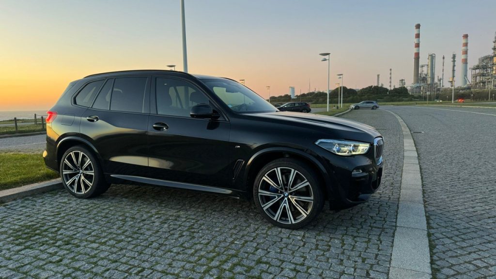 BMW X5 xDrive45e / Pack M/ Individual – foto 3