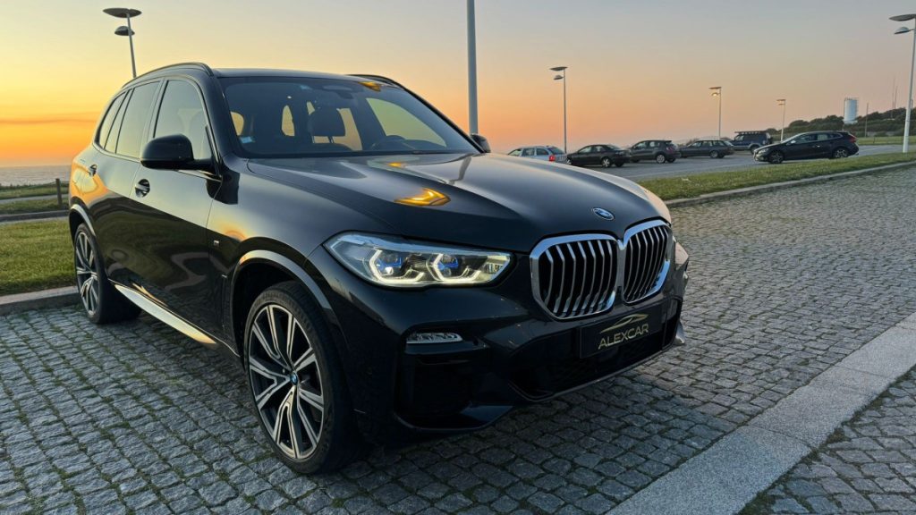 BMW X5 xDrive45e / Pack M/ Individual – foto 2