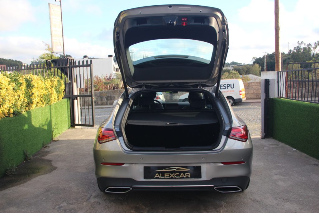 Mercedes-Benz CLA 180d / Shooting Brake / Auto / IVA dedutivel – foto 16