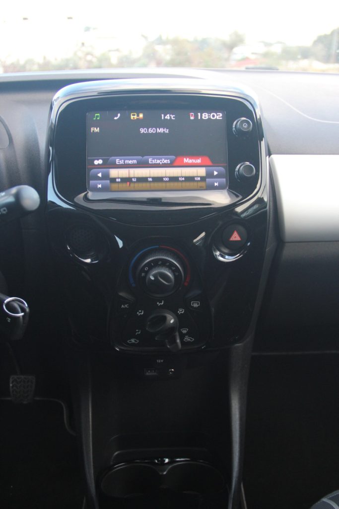 Peugeot 108 1.0 VTI / STYLE – foto 12