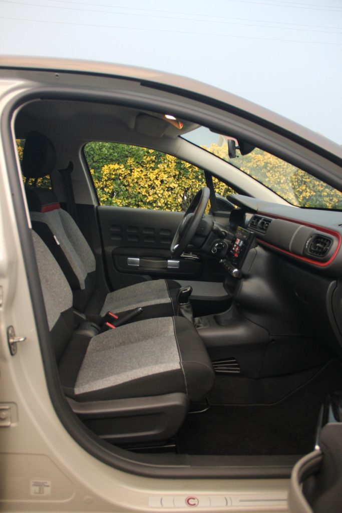 Citroen C3 1.2 PureTech / C-Series / IVA dedutível – foto 6