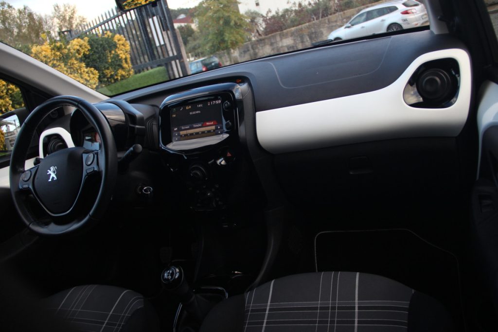 Peugeot 108 1.0 VTI / STYLE – foto 9