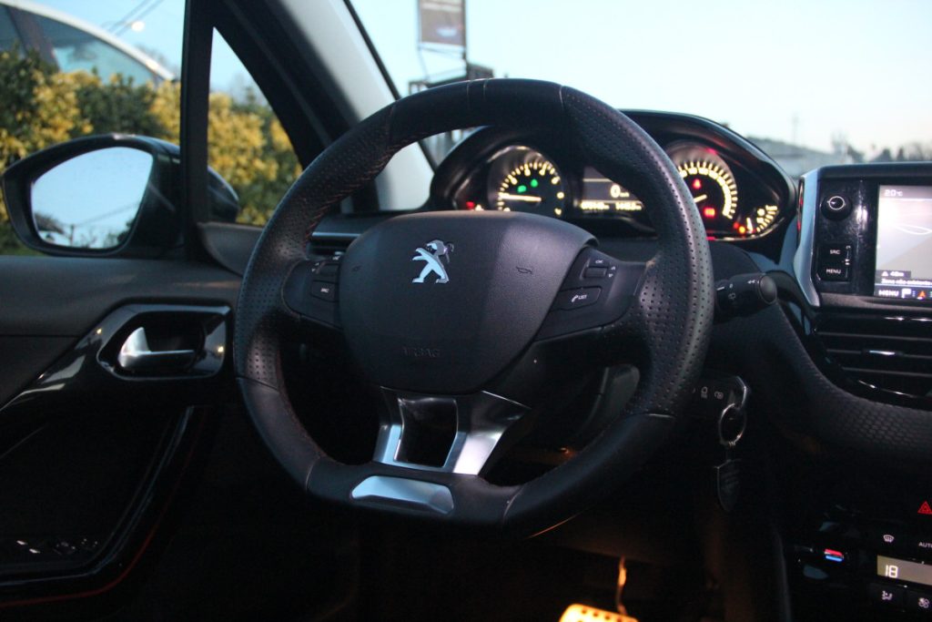 Peugeot 2008 1.2 PureTech /110cv/ GT Line – foto 12
