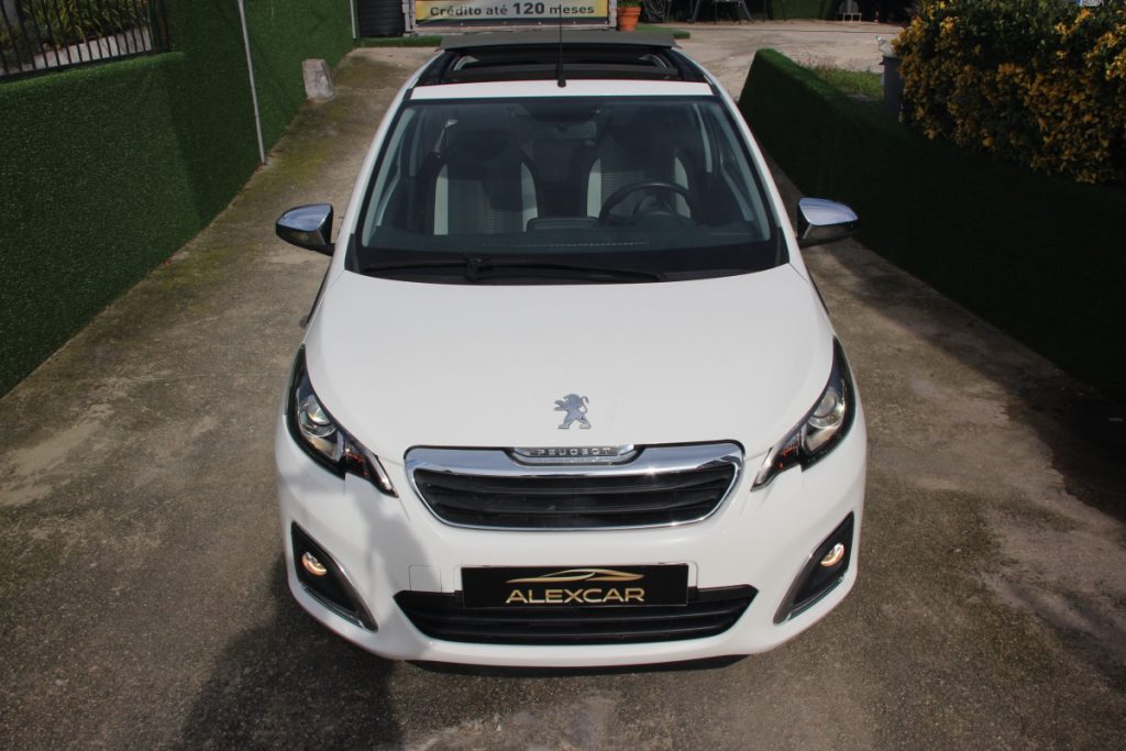 Peugeot 108 Cabrio / 1.2 PureTech / ALLURE – foto 2
