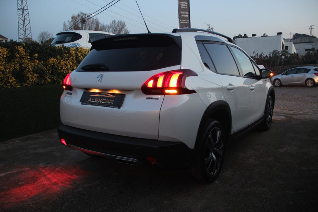 Peugeot 2008 1.2 PureTech /110cv/ GT Line – foto 4