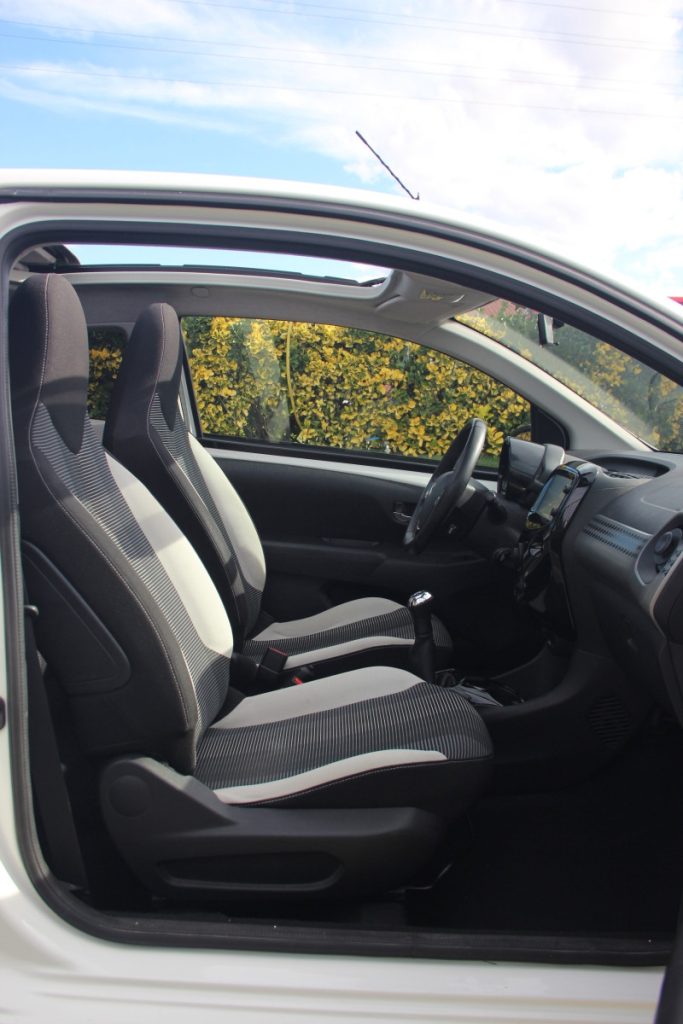 Peugeot 108 Cabrio / 1.2 PureTech / ALLURE – foto 6