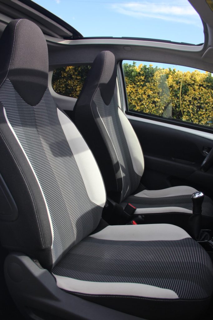 Peugeot 108 Cabrio / 1.2 PureTech / ALLURE – foto 7