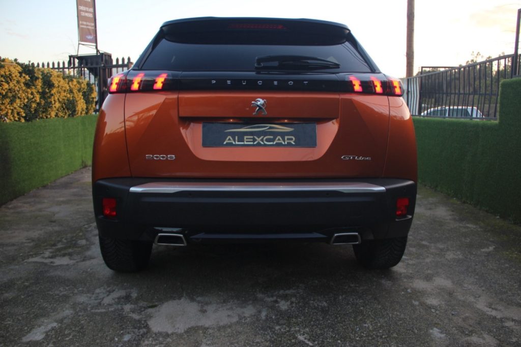 Peugeot 2008 1.2 PureTech/130cv/ GT Line – foto 9