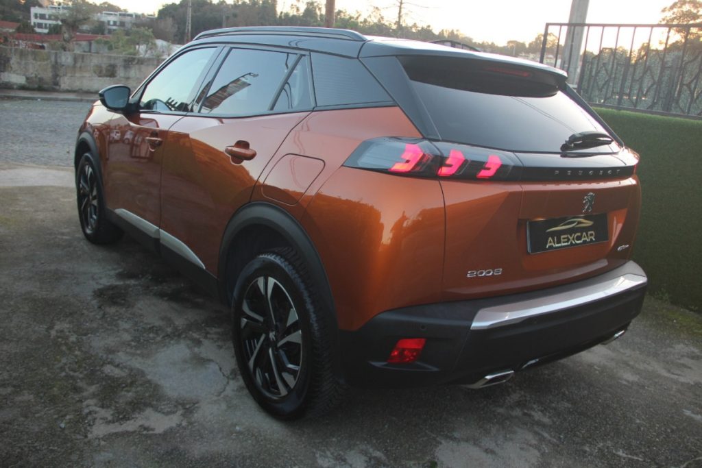 Peugeot 2008 1.2 PureTech/130cv/ GT Line – foto 5