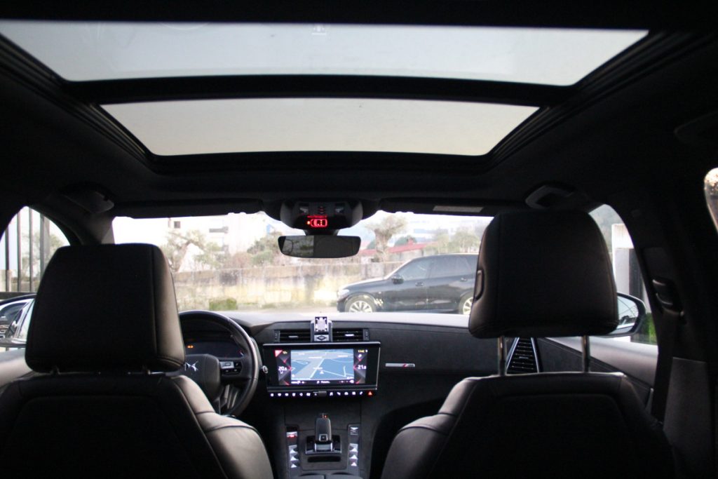 DS7 1.5 Dci/130cv/ EAT8 / Performance Line – foto 12