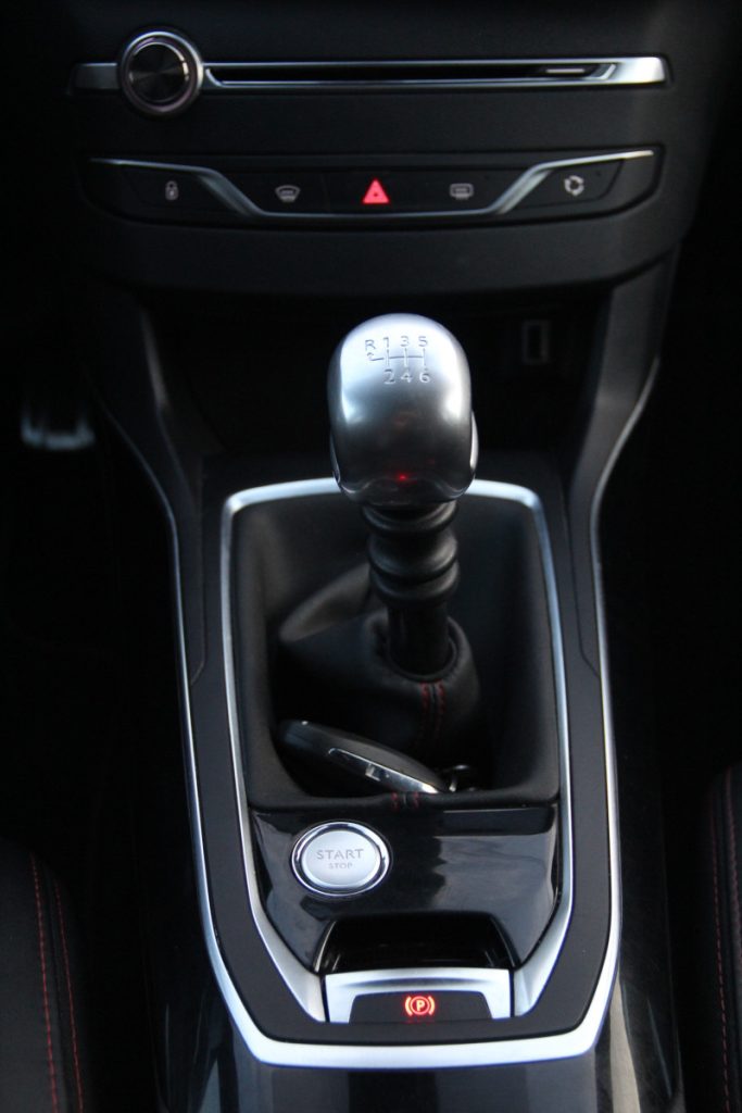 Peugeot 308 1.2 PureTech/130cv/ GT-Line – foto 15