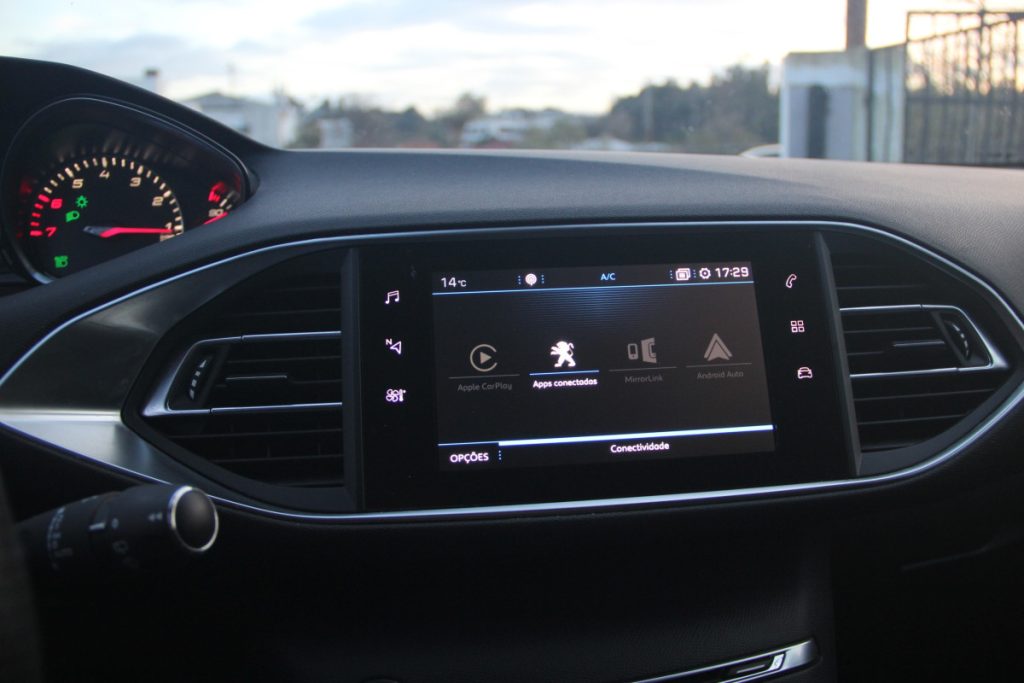 Peugeot 308 1.2 PureTech/130cv/ GT-Line – foto 17
