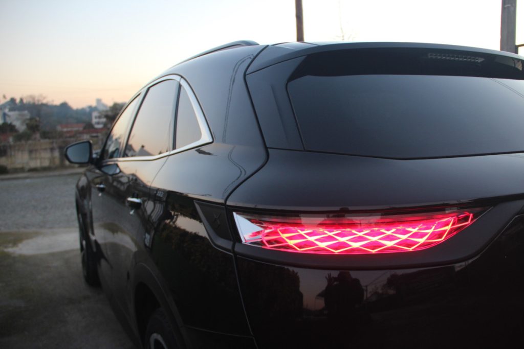 DS7 1.5 Dci/130cv/ EAT8 / Performance Line – foto 3