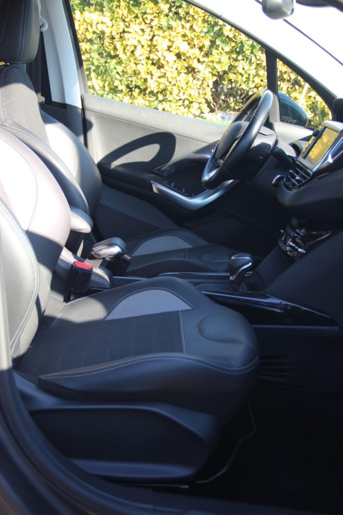 Peugeot 2008 1.2 PureTech /110cv/ ALLURE / EAT6 – foto 5