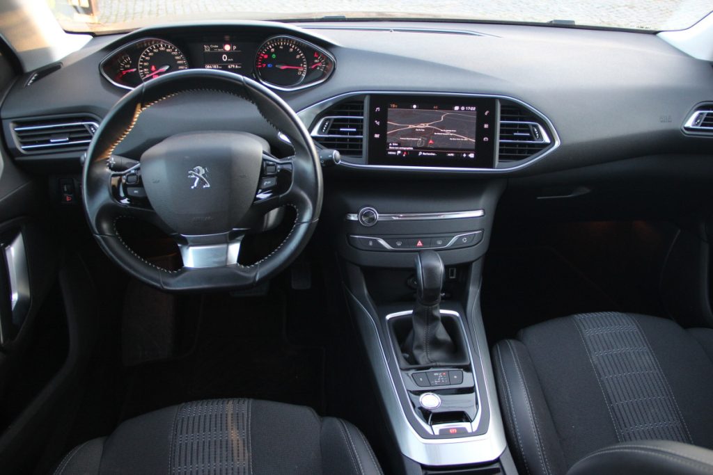 Peugeot 308 1.2 PureTech 110cv/ALLURE/ Automatico – foto 8