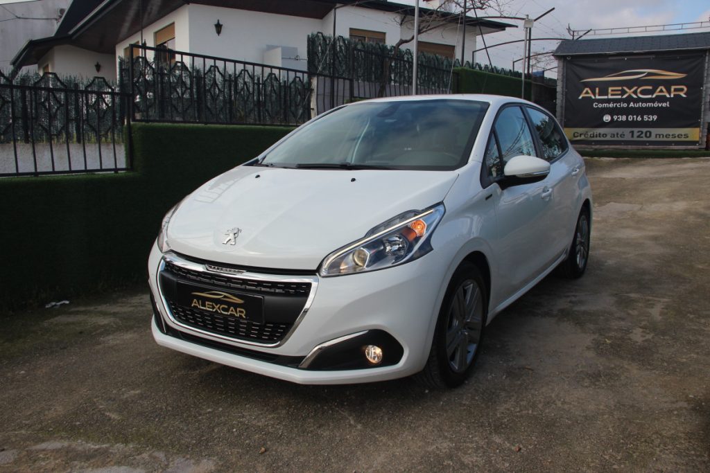 Peugeot 208 1.2 PureTech / 2019 – foto 1