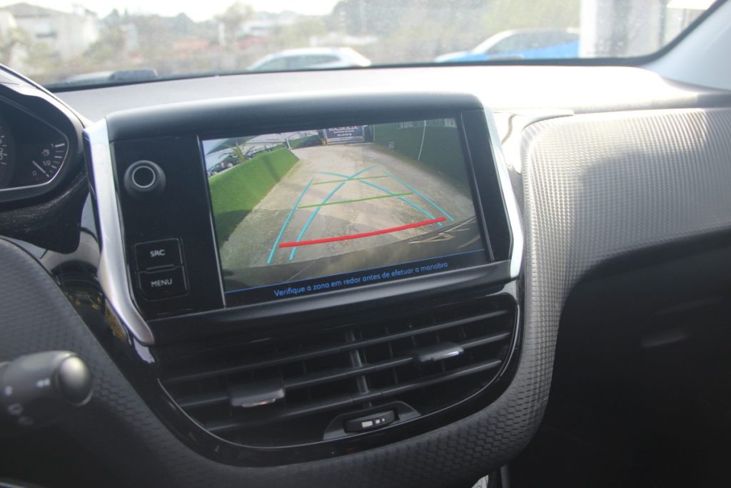 Peugeot 2008 1.2 PureTech/130cv/ ALLURE – foto 10