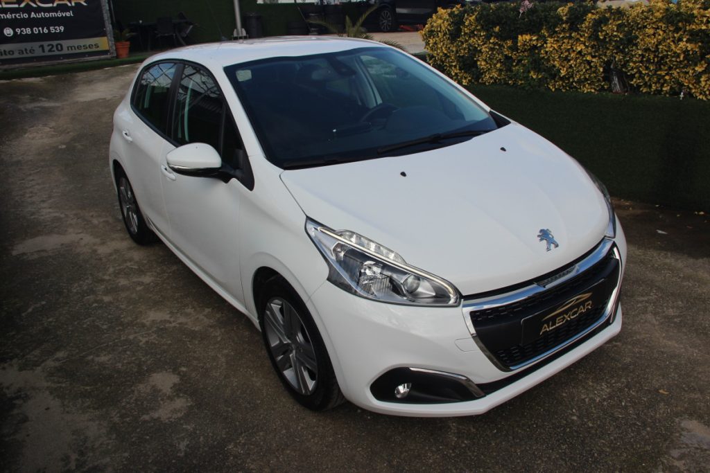 Peugeot 208 1.2 PureTech / 2019 – foto 3