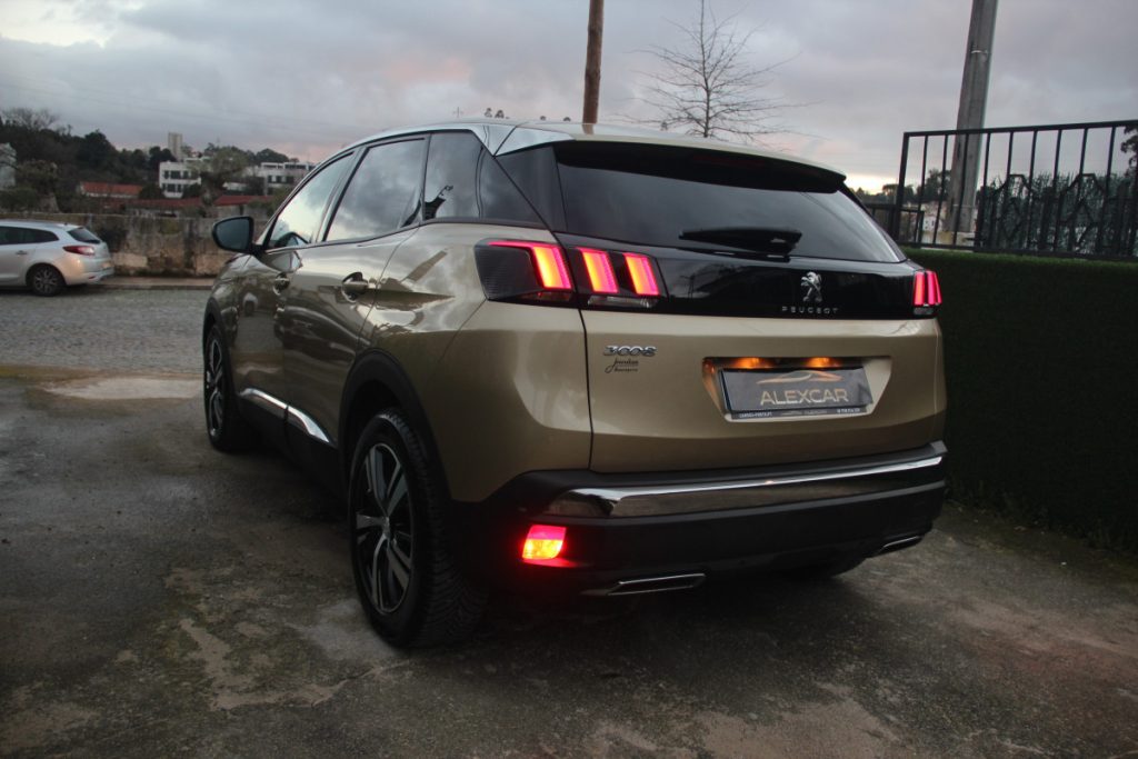 Peugeot 3008 /1.2 PureTech/130cv/ EAT6/ ALLURE – foto 5