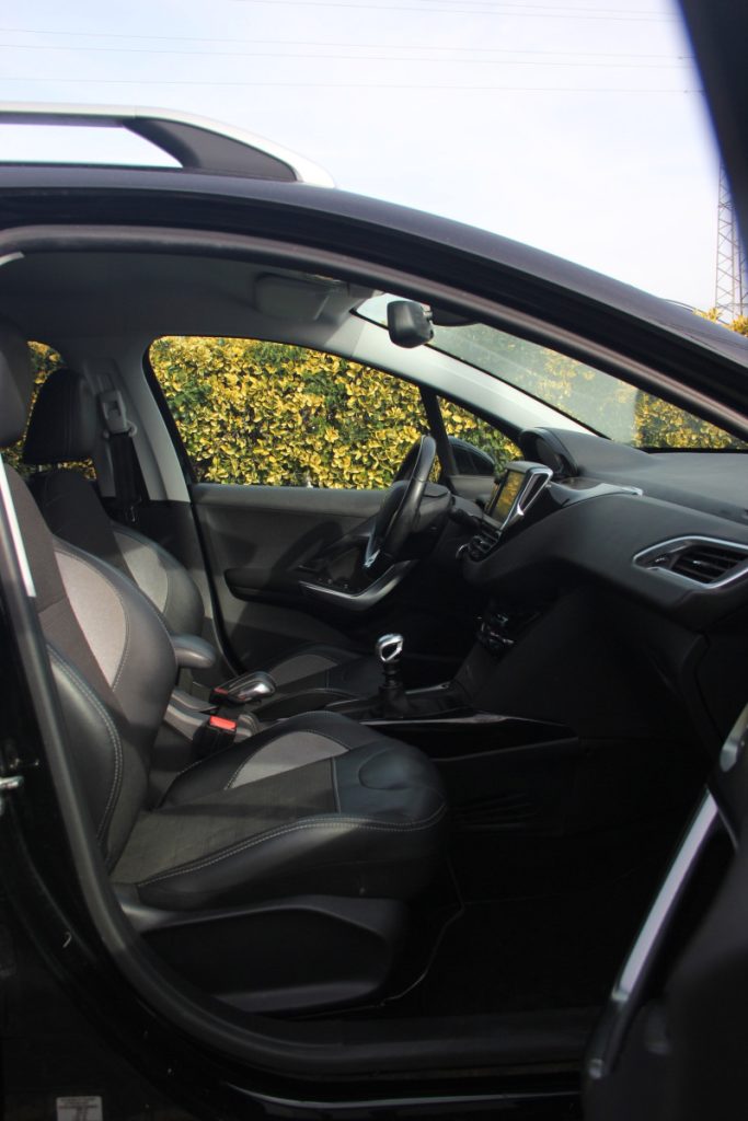 Peugeot 2008 1.2 PureTech/130cv/ ALLURE – foto 5
