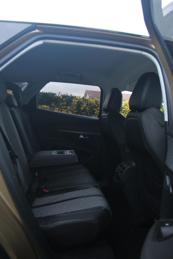 Peugeot 3008 /1.2 PureTech/130cv/ EAT6/ ALLURE – foto 7