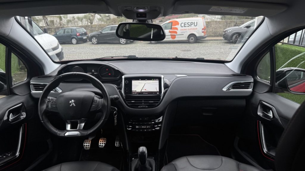 Peugeot 2008 1.2 PureTech/110cv/GT-Line – foto 8