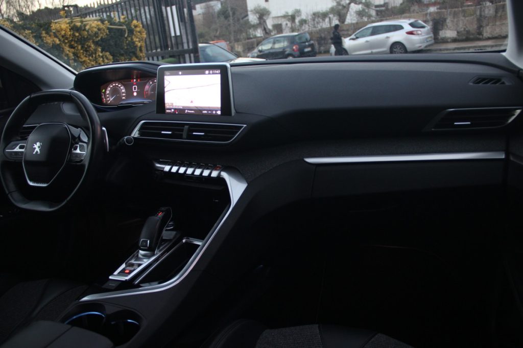 Peugeot 3008 /1.2 PureTech/130cv/ EAT6/ ALLURE – foto 8