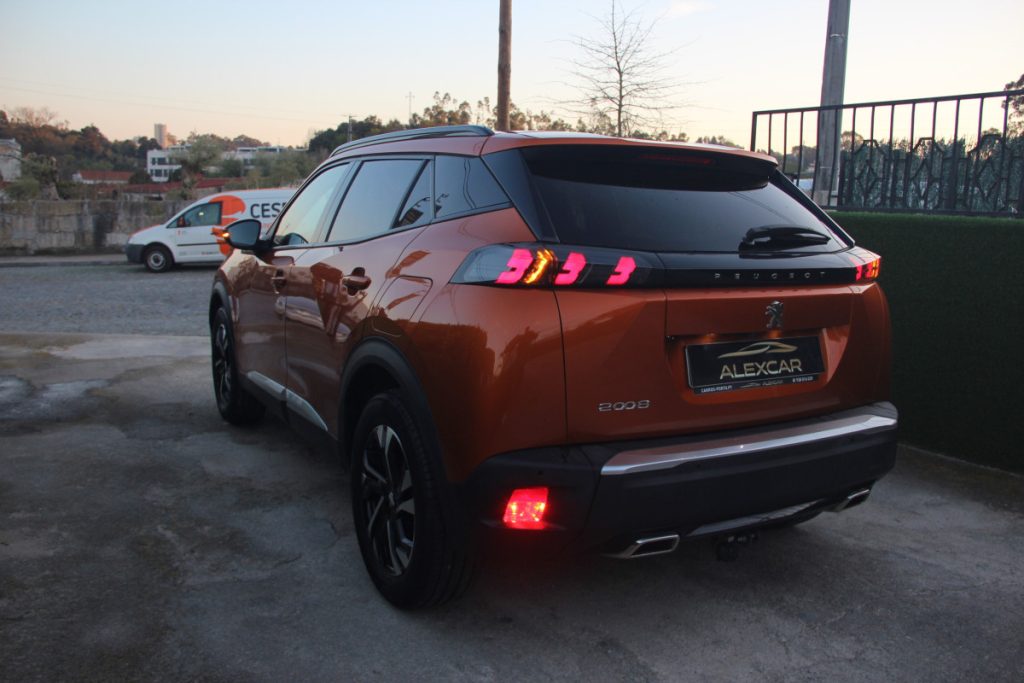 Peugeot 2008 1.2 PureTech /130cv/ ALLURE – foto 12