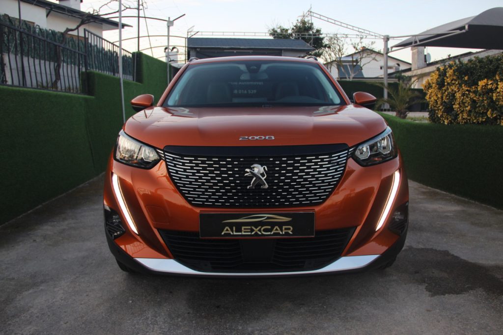 Peugeot 2008 1.2 PureTech /130cv/ ALLURE – foto 2