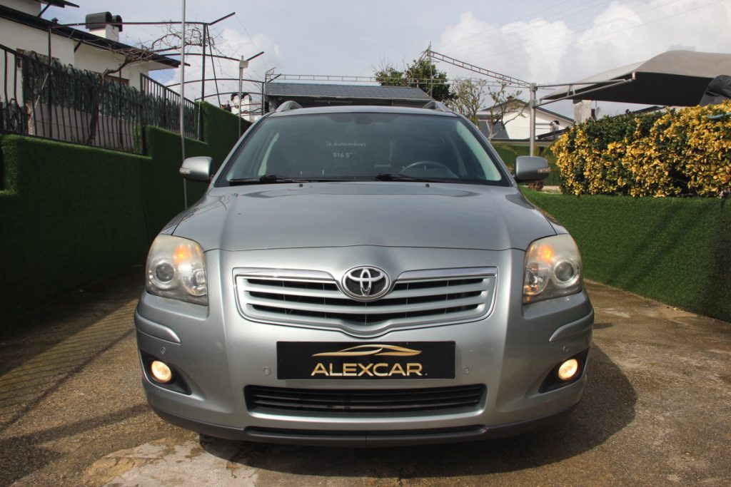 Toyota Avensis SW 2.4 VVTi /163cv/ Cx. Automática – foto 2
