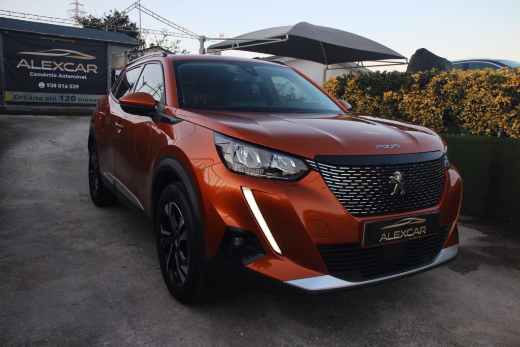 Peugeot 2008 1.2 PureTech /130cv/ ALLURE – foto 3
