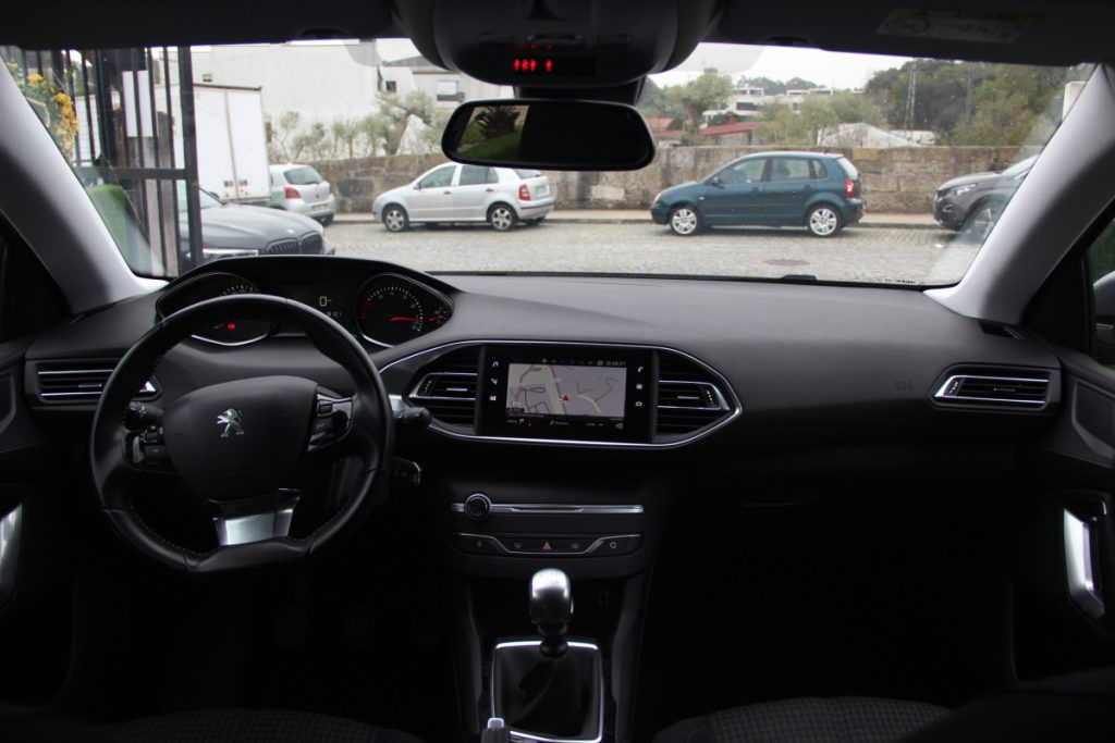 Peugeot 308 1.2 PureTech /110cv/ STYLE – foto 10