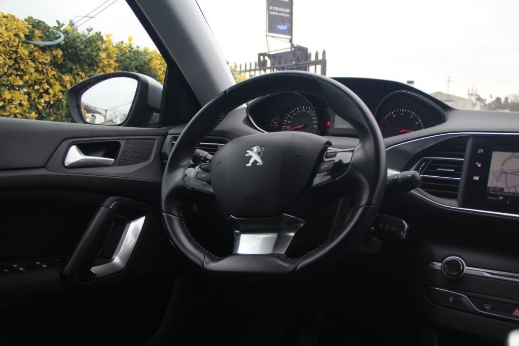 Peugeot 308 1.2 PureTech /110cv/ STYLE – foto 11