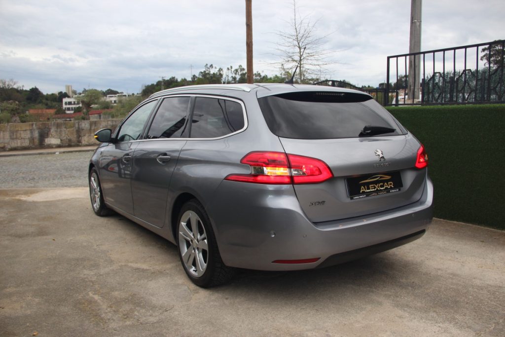 Peugeot 308 SW /1.2 PureTech/130cv/ EAT8/ TECH EDITION – foto 15