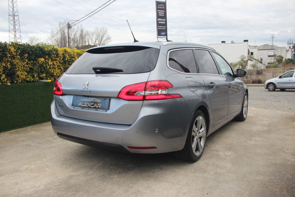 Peugeot 308 SW /1.2 PureTech/130cv/ EAT8/ TECH EDITION – foto 4