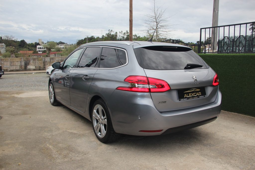 Peugeot 308 SW /1.2 PureTech/130cv/ EAT8/ TECH EDITION – foto 5