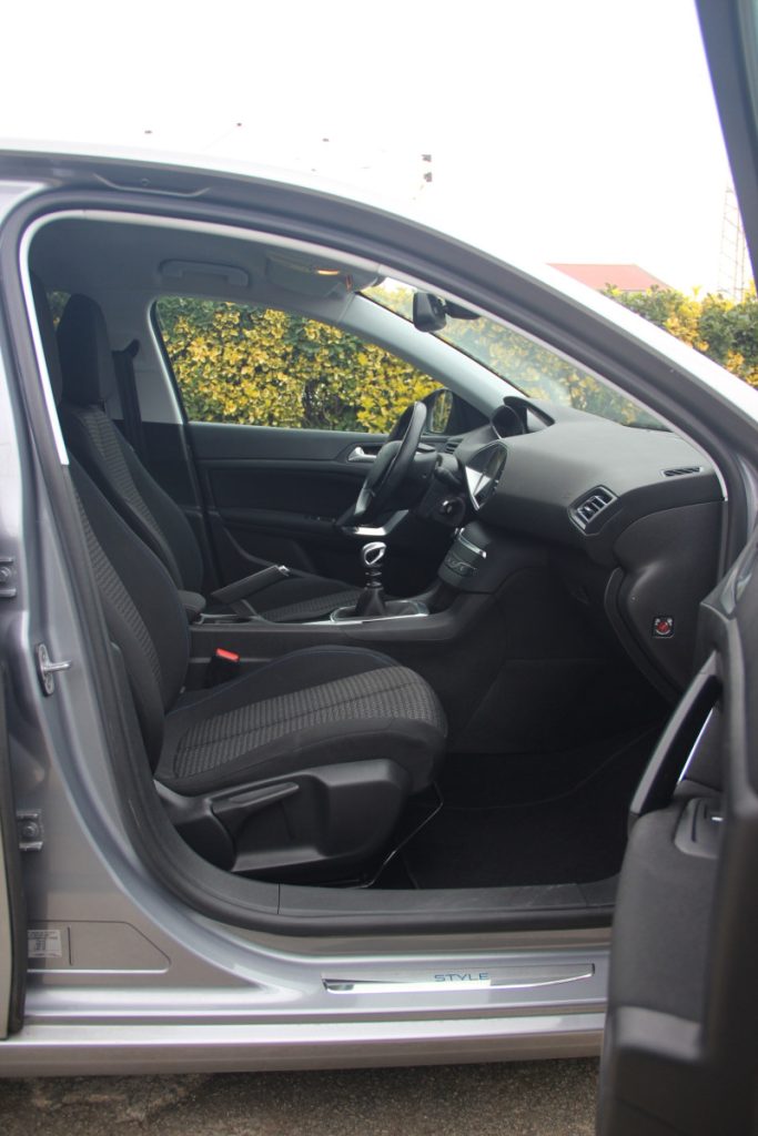 Peugeot 308 1.2 PureTech /110cv/ STYLE – foto 6
