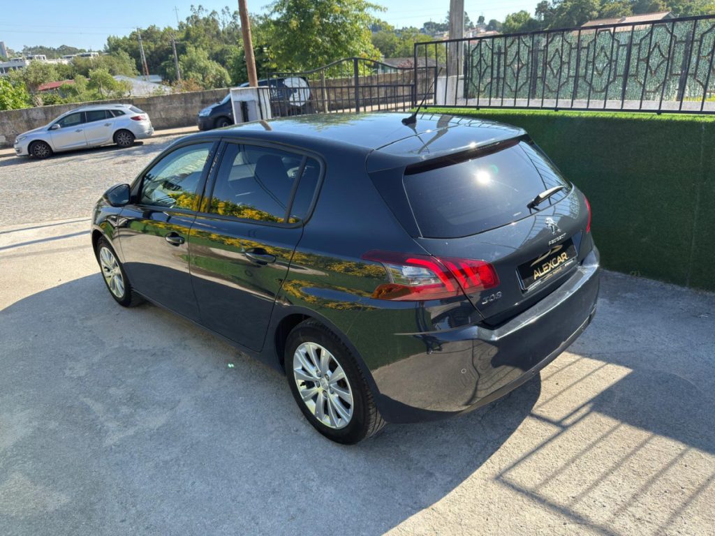 Peugeot 308 1.2 PureTech /130cv/ STYLE – foto 10