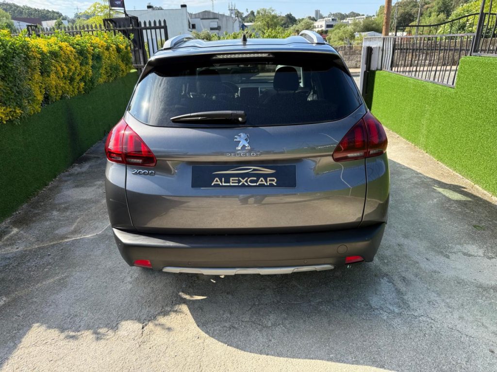 Peugeot 2008 1.2 PureTech/130cv/ ALLURE – foto 11