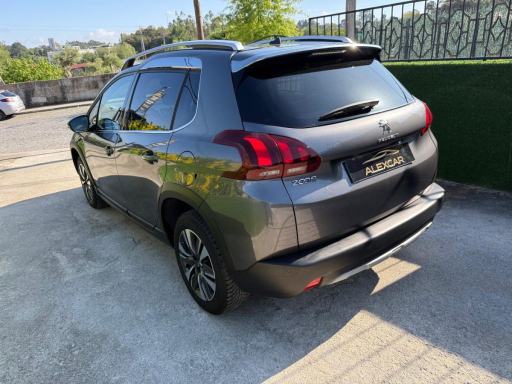 Peugeot 2008 1.2 PureTech/130cv/ ALLURE – foto 3