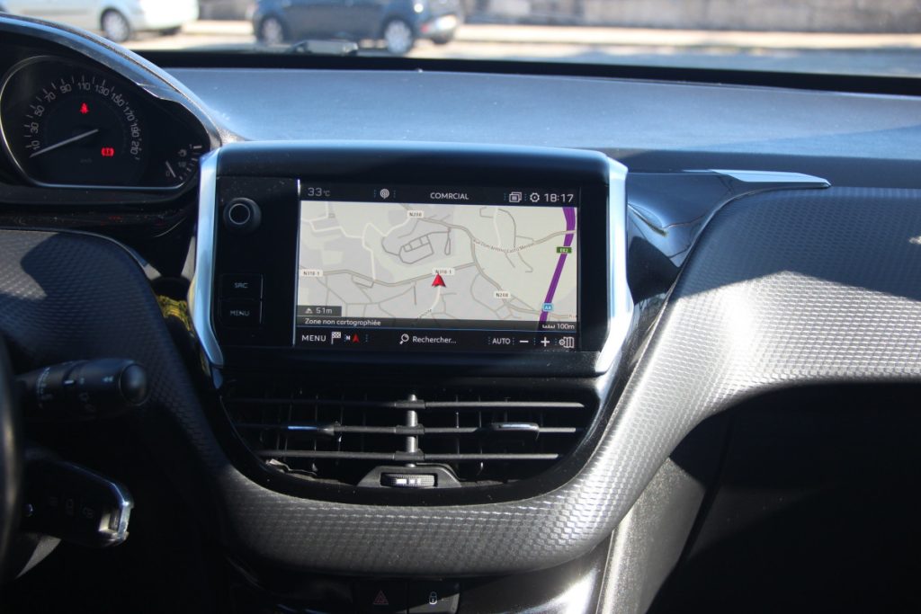 Peugeot 2008 1.2 PureTech /110cv/ ALLURE/ EAT6 – foto 9