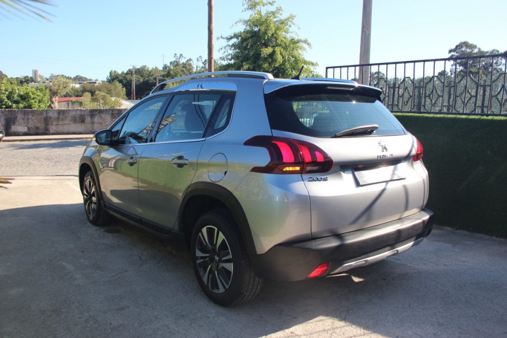 Peugeot 2008 1.2 PureTech /110cv/ ALLURE/ EAT6 – foto 4