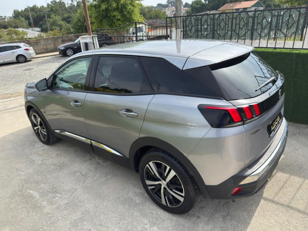 Peugeot 3008 1.2 PureTech /130cv/ ALLURE / IVA dedutivel – foto 5