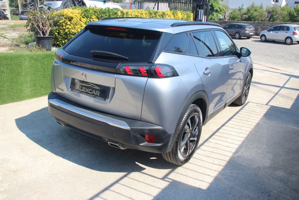Peugeot 2008 1.2 PureTech /130cv/ ALLURE – foto 4