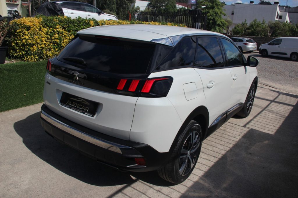 Peugeot 3008 1.2 PureTech /130cv/ EAT8 / ALLURE – foto 6