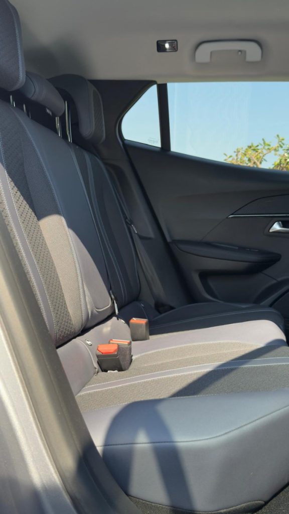 Peugeot 2008 1.2 PureTech /130cv/ ALLURE – foto 7