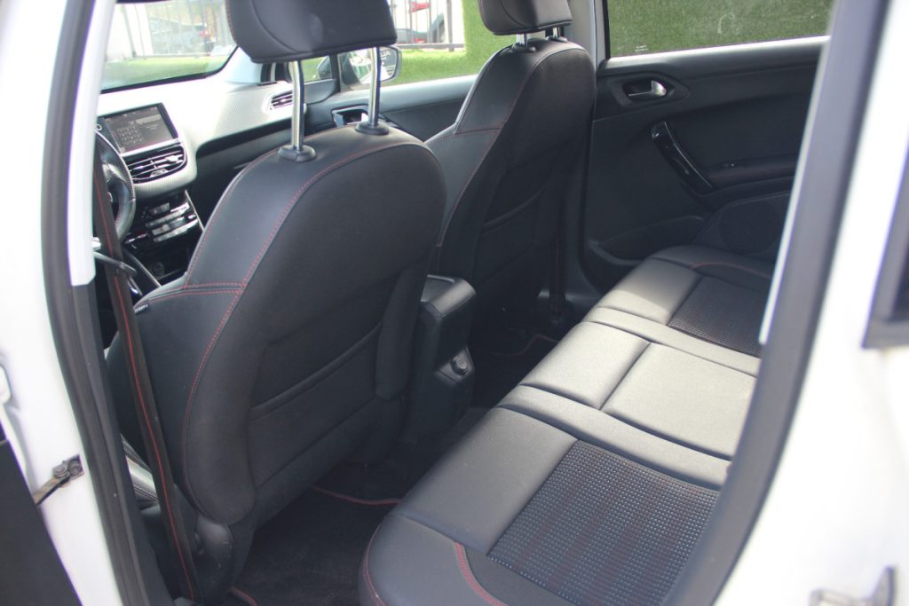 Peugeot 2008 1.2 PureTech /110cv/ GT Line – foto 8