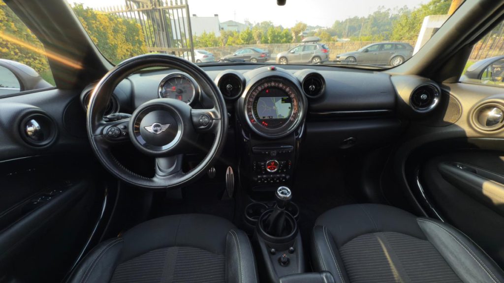 Mini Cooper Countryman S 2.0 Diesel / FULL EXTRAS – foto 9