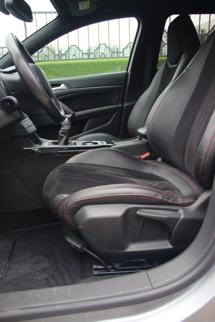 Peugeot 308 SW 1.2 PureTech /130cv/ EAT6 / GT LINE – foto 10