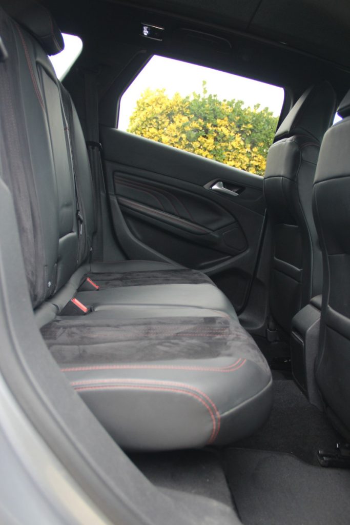 Peugeot 308 SW 1.2 PureTech /130cv/ EAT6 / GT LINE – foto 8